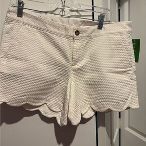 Lilly Pulitzer White Scalloped Women Shorts NWT